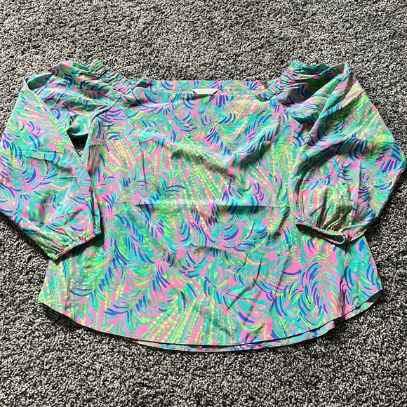 Lilly Pulitzer Tops - Lilly Pulitzer Leaf Print Silk Shirt Medium